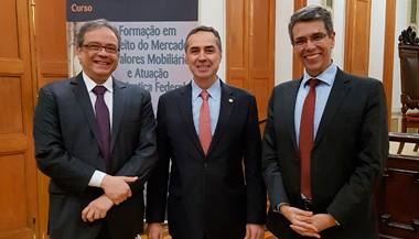 Dr. Luiz Paulo, Ministro Luís Roberto Barroso e Dr. Guilherme Calmon