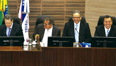 Ministros João Otávio de Noronha e Humberto Martins e Desembargadores Federais Luiz Paulo da Silva Araújo Filho e Aluisio Mendes