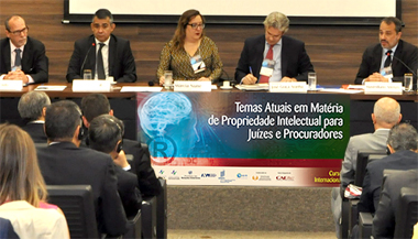 Mesa de abertura: a partir da esquerda, Marcos Couto, Eduardo André, Márcia Nunes, José Graça Aranha e Maximiliano Arienzo
