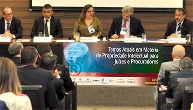 Mesa de abertura: a partir da esquerda, Marcos Couto, Eduardo André, Márcia Nunes, José Graça Aranha e Maximiliano Arienzo