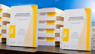 Livro da Enfam Coordenação e Gestão Educacional/Pedagógica - Trabalho e Formação como Práxis Educativa
