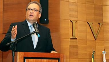 Diretor-Geral da EMARF palestra em seminário da EMERJ